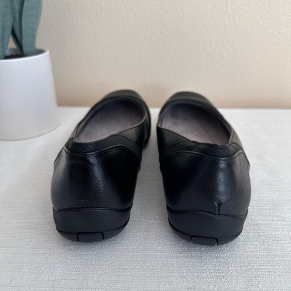 Life Stride Dig Black Faux Leather Soft System Slip In Loafers Women’s 9.5W - Picture 11 of 15